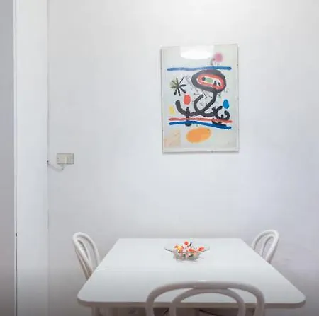 Apartment Magenta 55 *