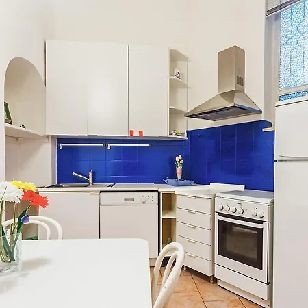 Magenta 55 Apartment